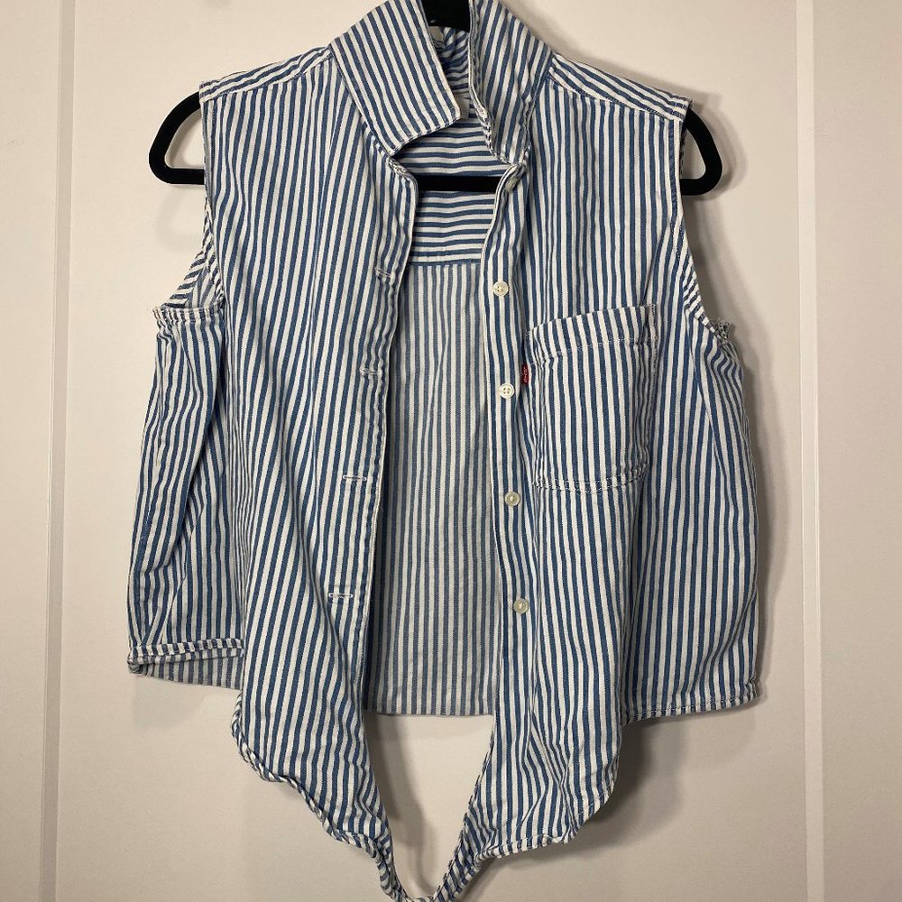 Levi button down stripped shirt with a tie at the front